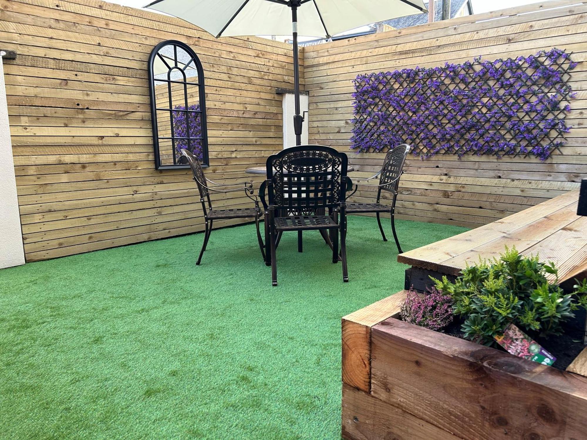 Beachfront Apartment 3 Bedrooms Sleeps 7 - Gateway To The Lake District - Newly Refurbished Morecambe Exterior foto